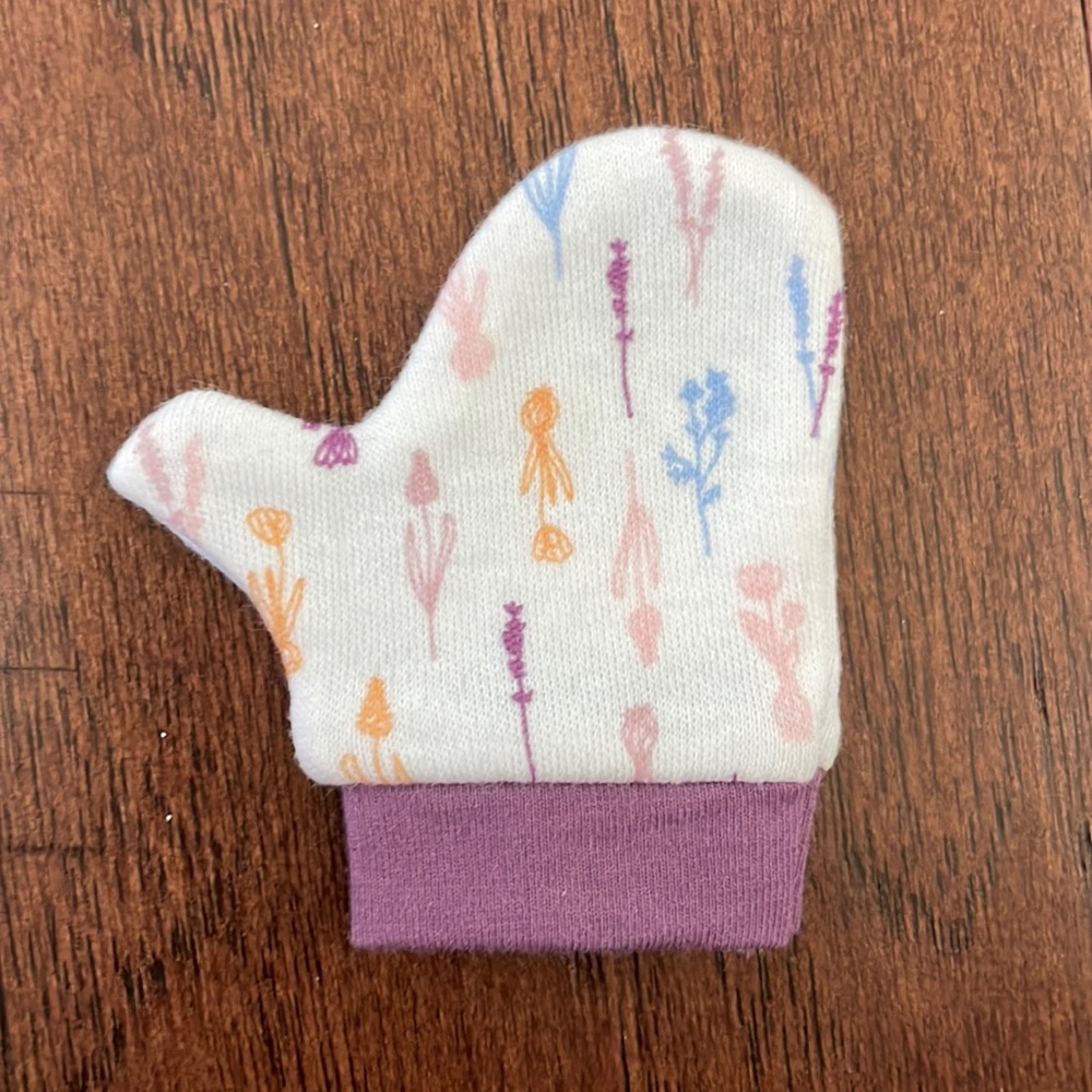 American Girl Blaire’s Gardening Glove